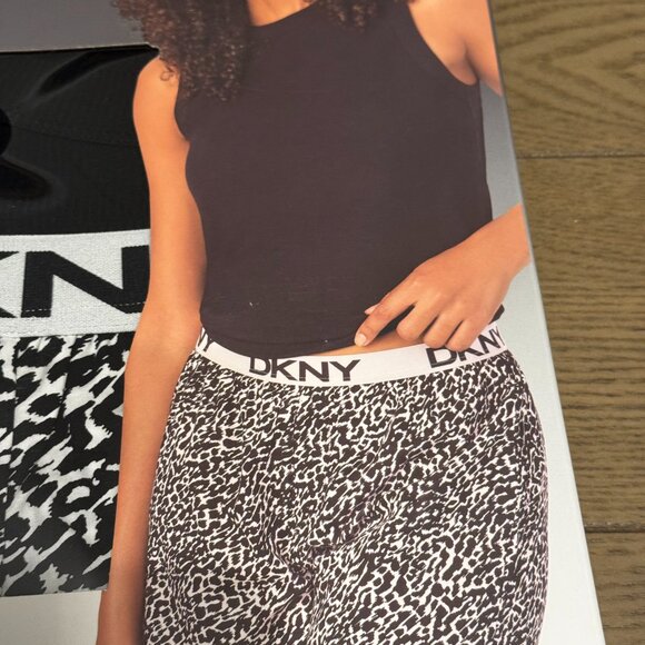 New DKNY Tank and Short Set Large - Picture 2 of 4